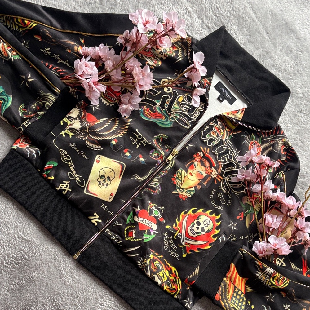 Ed Hardy Black and Red Graphic Jacket - Picture 5 of 8